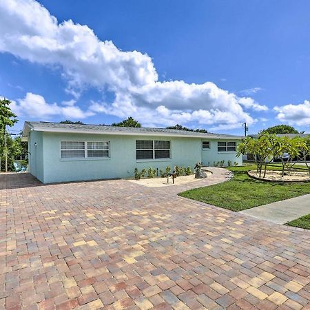 Merritt Island Home Fire Pit And Canal Access! Exterior photo